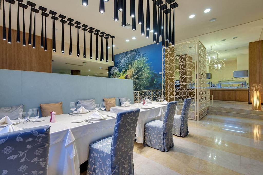 Royal Beach Apartments ซันนีบีช ภายนอก รูปภาพ